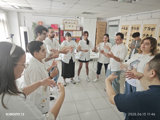 体验道家养生混元桩